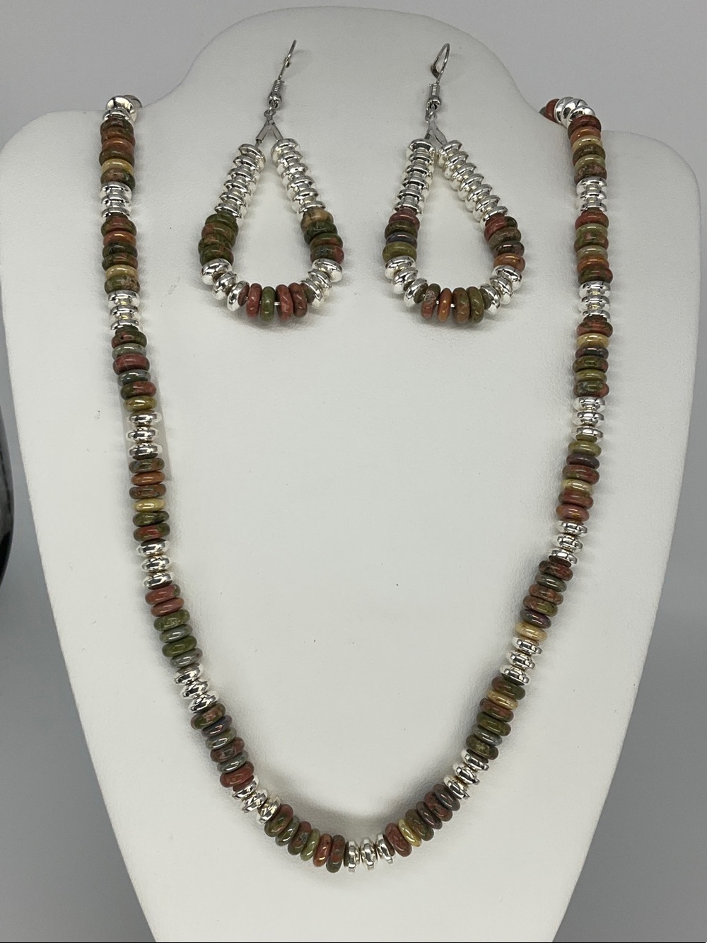 Multicolor Stone and Silver Bead Necklace with Matching Earrings 18-Inch